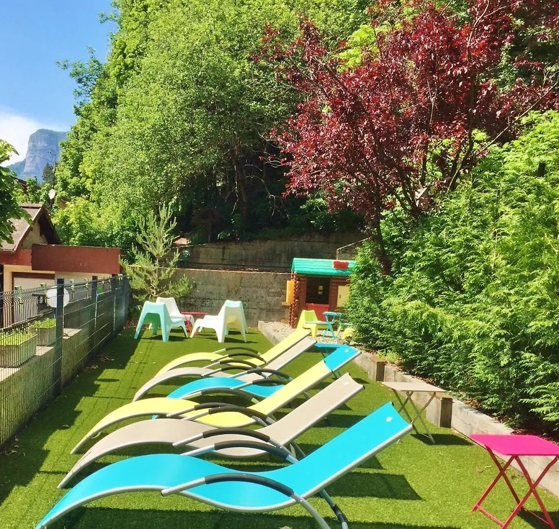 Thônes Hotel Et Appart'Hotel De L'Hermitage 3*,  צרפת